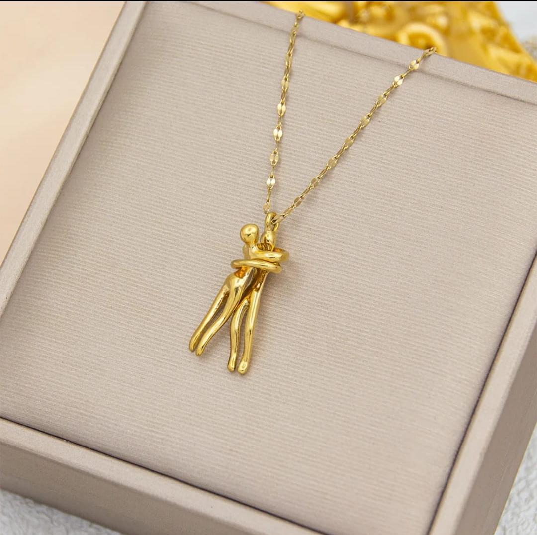 Hug Chain Online – Anti Tarnish Stainless Steel Necklace