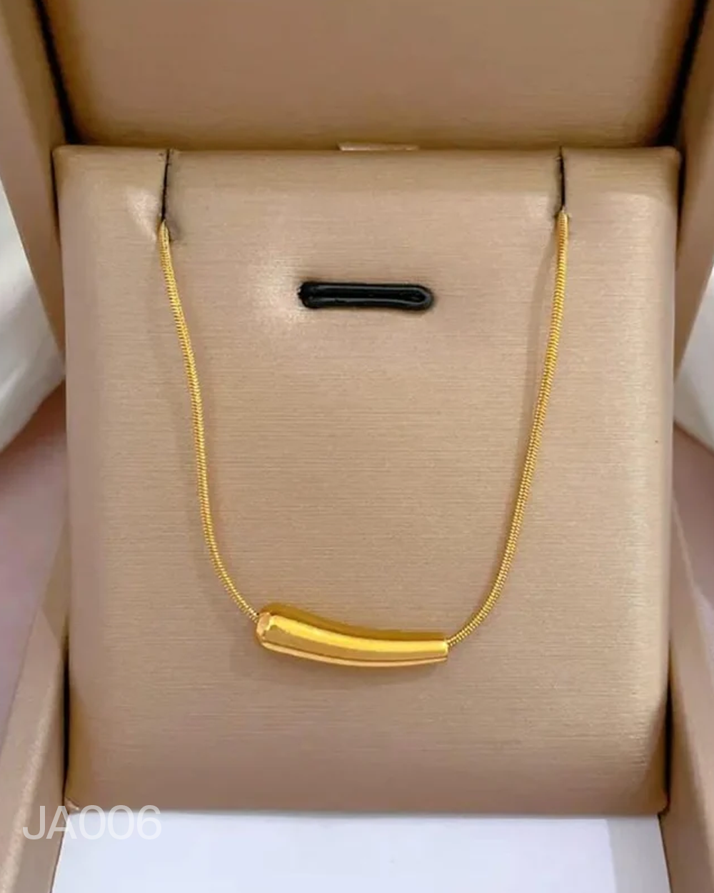 Anti Tarnish Minimalistic Necklace