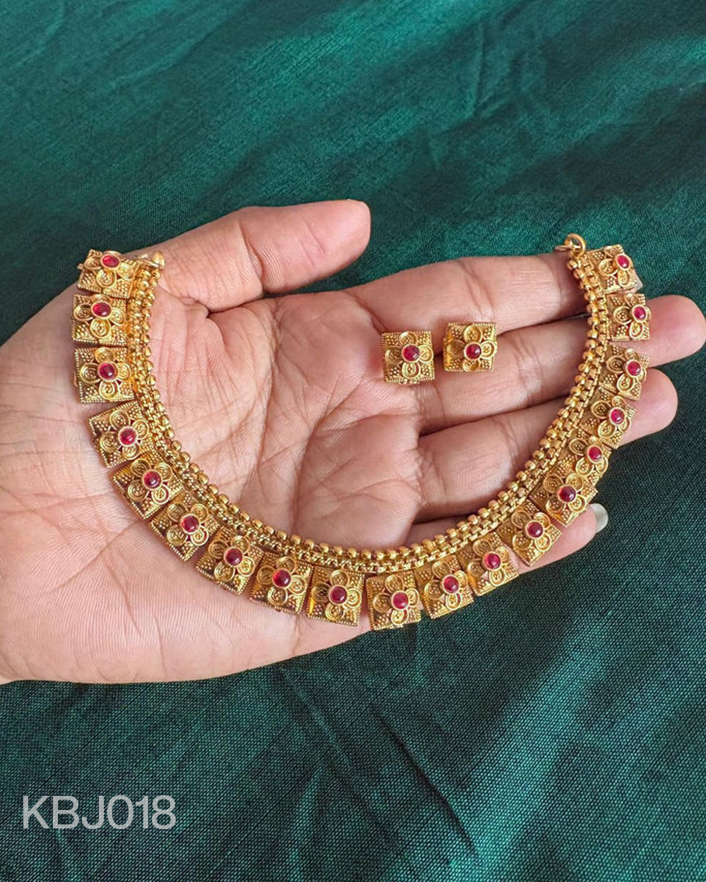 Megha necklace
