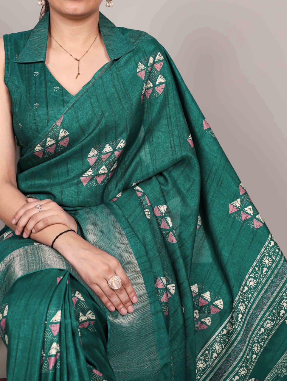 Slub Silk Saree with Zari Border  – Elegant Printed Saree