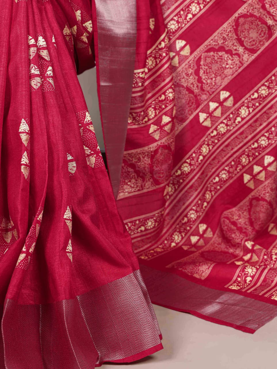 Slub Silk Saree with Zari Border  – Elegant Printed Saree