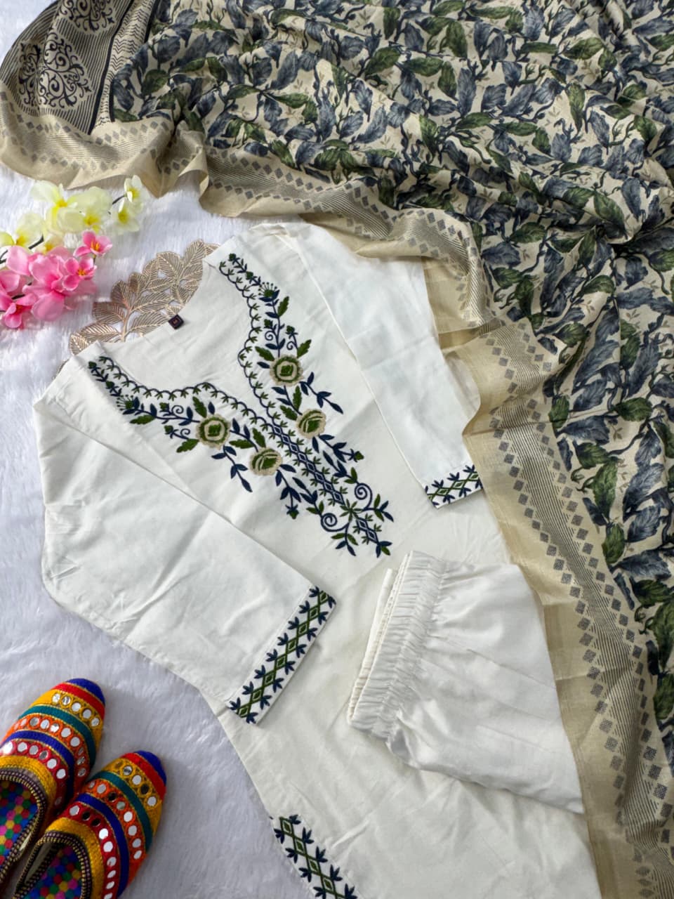 Khadi Cotton Kurti Pant Dupatta Set