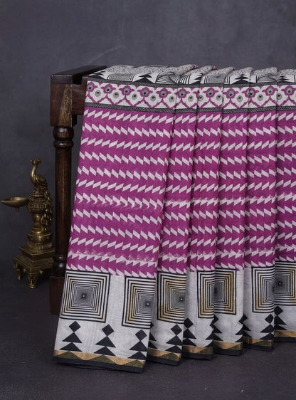 geometric design Dola silk saree perfectly