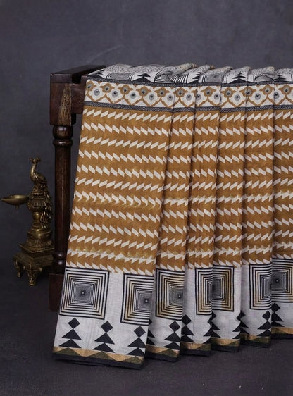 geometric design Dola silk saree perfectly